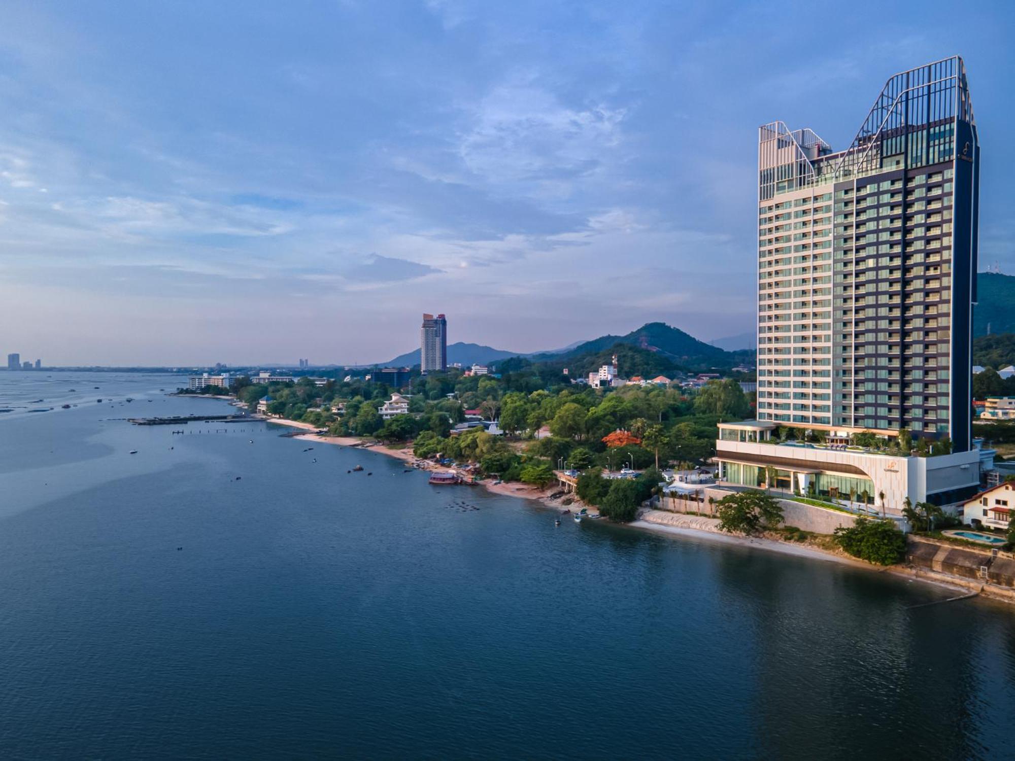S Sriracha Hotel&Residence Sziracsa Kültér fotó